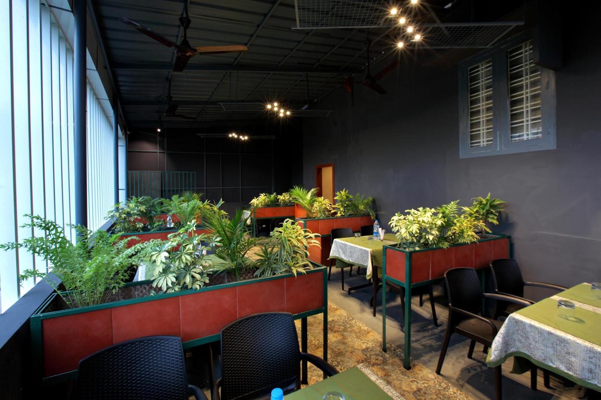 Park Residency Koothattukulam Kuttattukulam Exterior photo