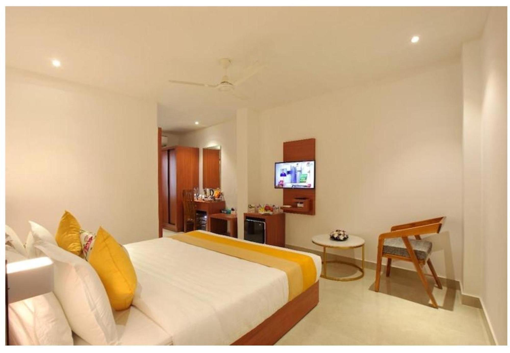 Park Residency Koothattukulam Kuttattukulam Exterior photo